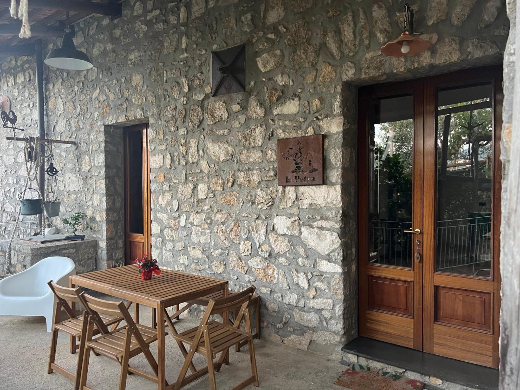 La Petra Villa Vico Equense Buitenkant foto